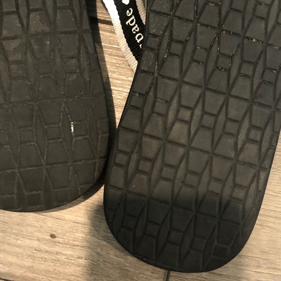 Kate Spade Black and White Sandals - Picture 10 of 12